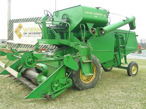 John Deere 45 Combine