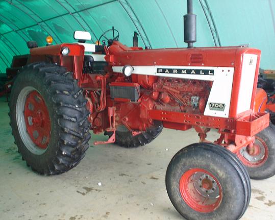 Farm Equipment For Sale: International Farmall 706 Tractor