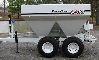 Willmar 500 fertilizer buggy