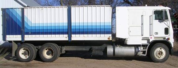 Freightliner Grain Truck