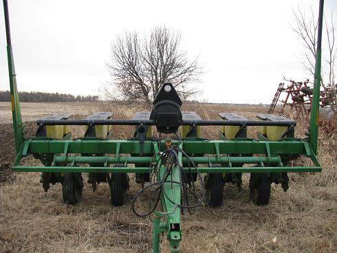 John Deere 7200 Vacuum Planter