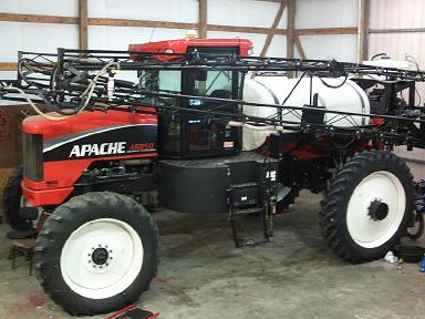 Apache 850 Sprayer